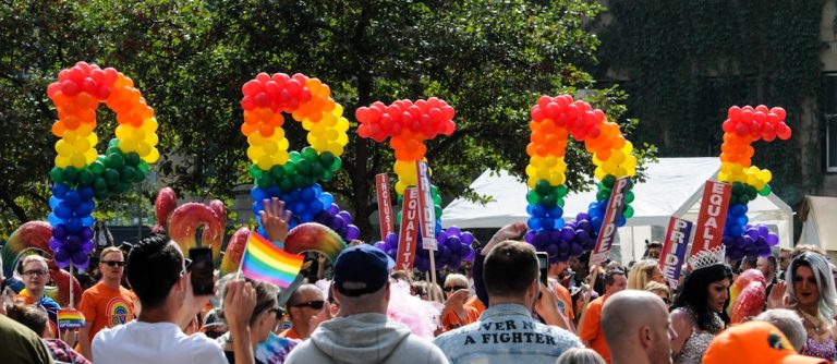 Avis Adam4Adam  : le site de rencontre gay en vaut-il vraiment la peine ?