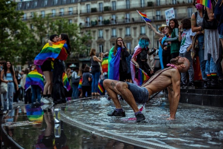 Meilleurs Saunas Gay à Paris : Le Guide Complet pour Trouver Votre Spot